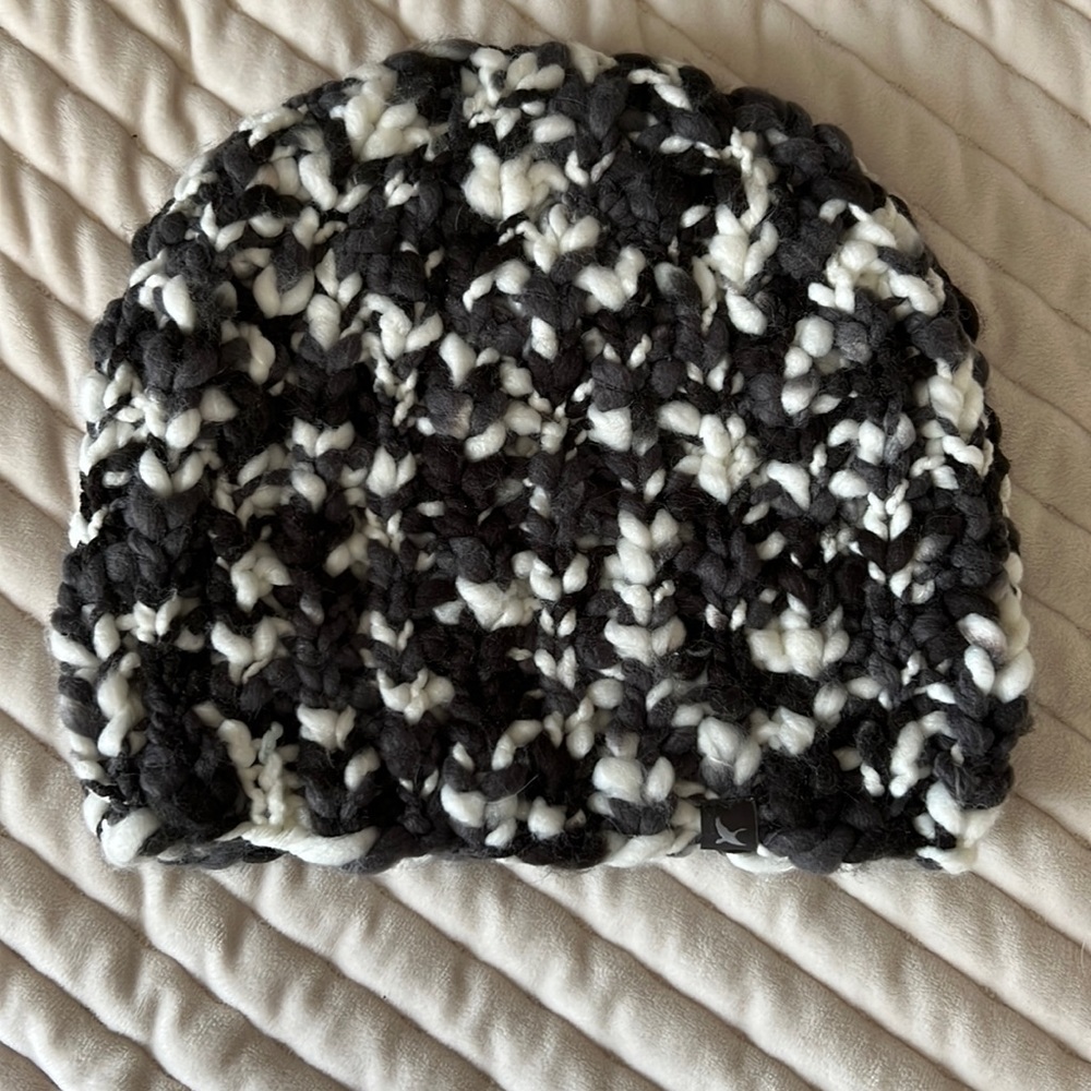 5/$25 Eddie Bauer Knit Beanie